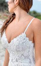 Load image into Gallery viewer, Stella York #7370
