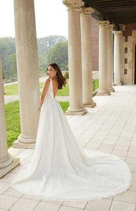 MoriLee #2412 Daphne