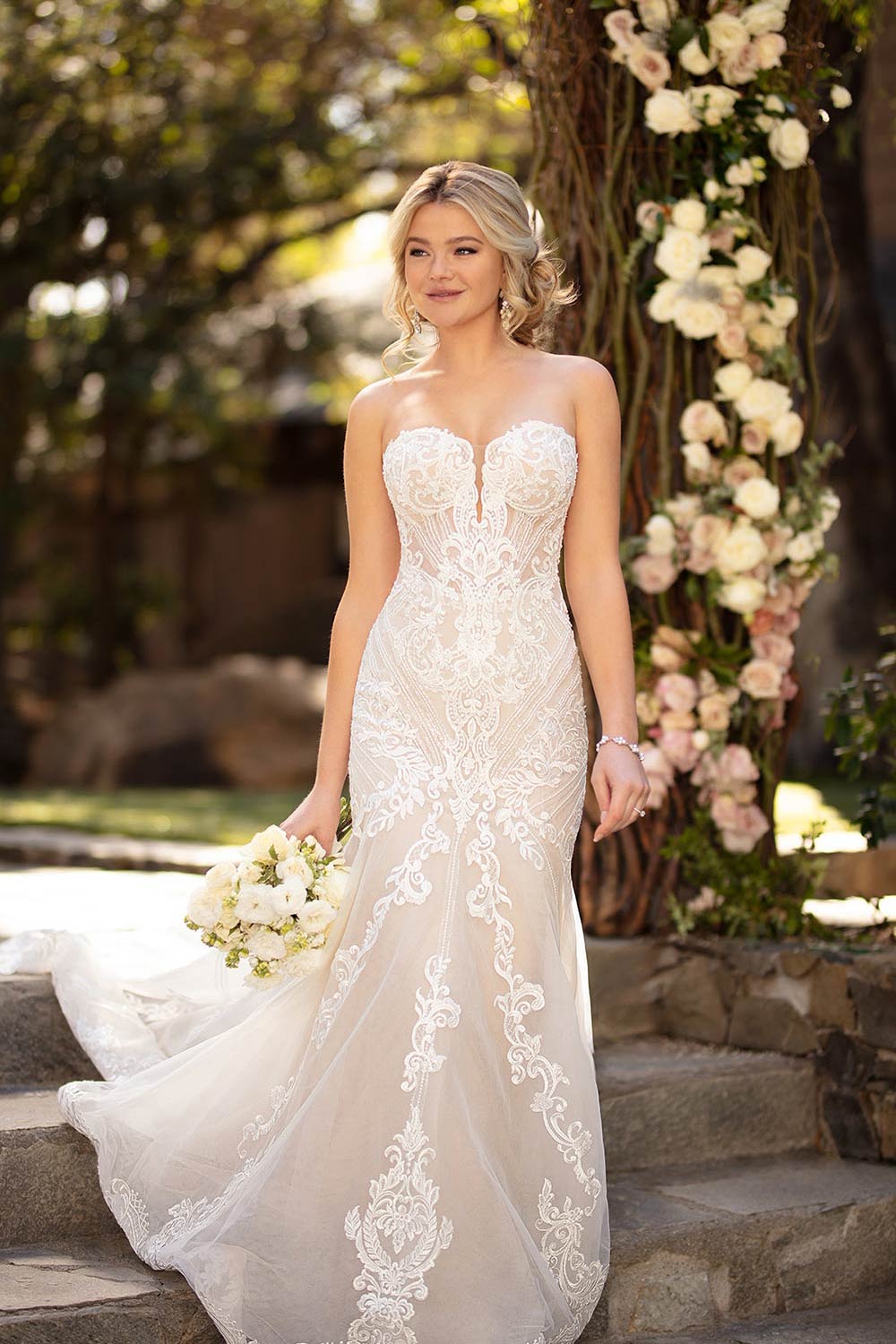 Essense Of Australia #D2819 – Bridal Temptations Inc.