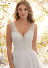 Load image into Gallery viewer, Mori Lee #6891 Lola
