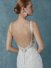Load image into Gallery viewer, Maggie Sottero #Cyrus
